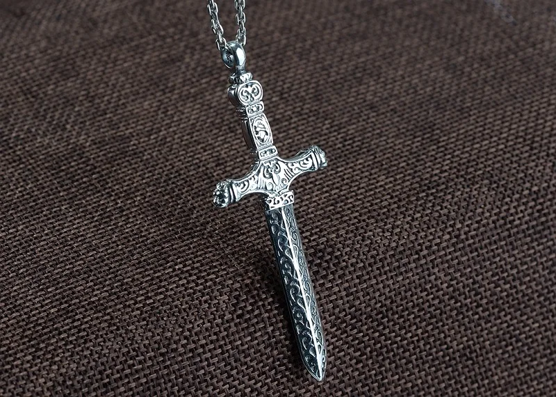 silver-necklace007e