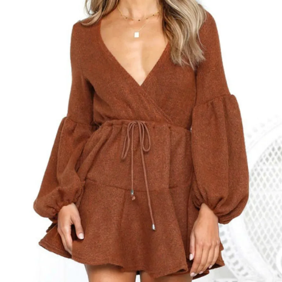 Casual Autumn Winter Pleated Dress Women Loose Lace Up Puff Sleeve Deep V Dress Ladies Vintage V Neck Solid Mini Dress Female
Casual Autumn Winter Pleated Dress Women Loose Lace Up Puff Sleeve Deep V Dress Ladies Vintage V Neck Solid Mini Dress Female