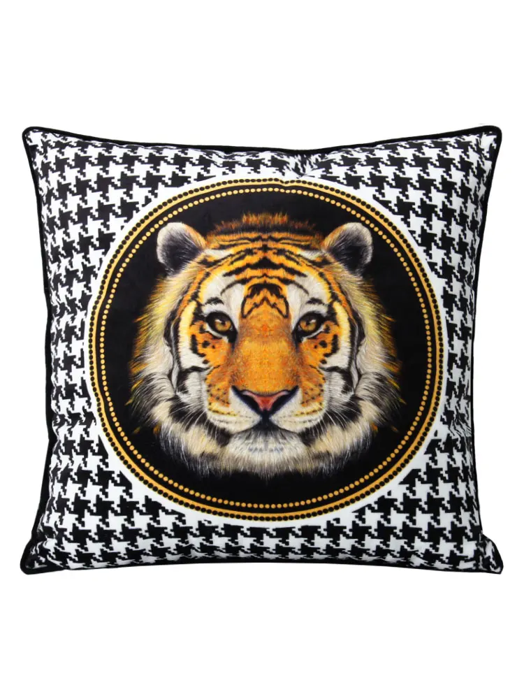 High-density silk satin American pillowcase animal sofa cushion cover houndstooth light luxury pillowcase Home Decorative
High-density silk satin American pillowcase animal sofa cushion cover houndstooth light luxury pillowcase Home Decorative