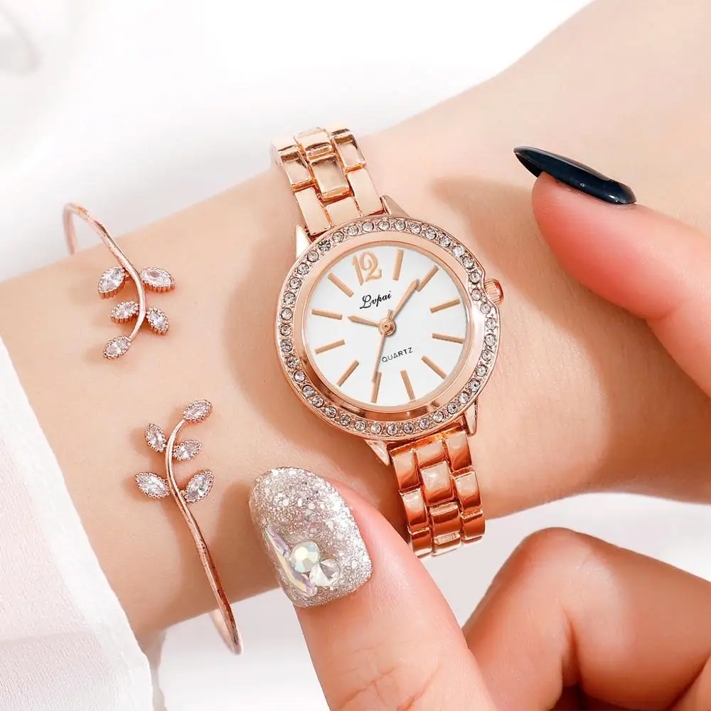 Fashion Exquisite Bracelet Women Watch Simple Small Diamond Dial Rose Gold Alloy Strap Round Glass Mirror Ladies Montre Femme F4
Fashion Exquisite Bracelet Women Watch Simple Small Diamond Dial Rose Gold Alloy Strap Round Glass Mirror Ladies Montre Femme F4