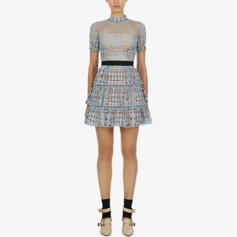 High Street Women's Self Portrait Dress Mini Pleated Lace Patchwork 2019 Summer Designer Ladies Sexy Hollow Out Dresses Vestidos
High Street Women's Self Portrait Dress Mini Pleated Lace Patchwork 2019 Summer Designer Ladies Sexy Hollow Out Dresses Vestidos