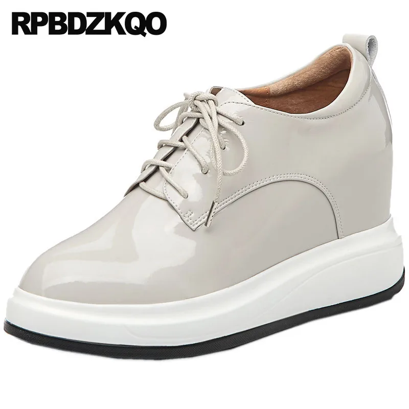 casual lace up patent leather grey slip resistant muffin thick sole fashion elevator women gray wedge creepers platform shoes
casual lace up patent leather grey slip resistant muffin thick sole fashion elevator women gray wedge creepers platform shoes