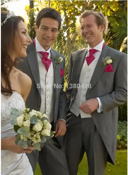 2017New style CUSTOM MADE TO MEASURE Tailored men's BESPOKE tuxedos/ tails, men wedding suit(Jacket+Pants+Vest+Tie)
2017New style CUSTOM MADE TO MEASURE Tailored men's BESPOKE tuxedos/ tails, men wedding suit(Jacket+Pants+Vest+Tie)