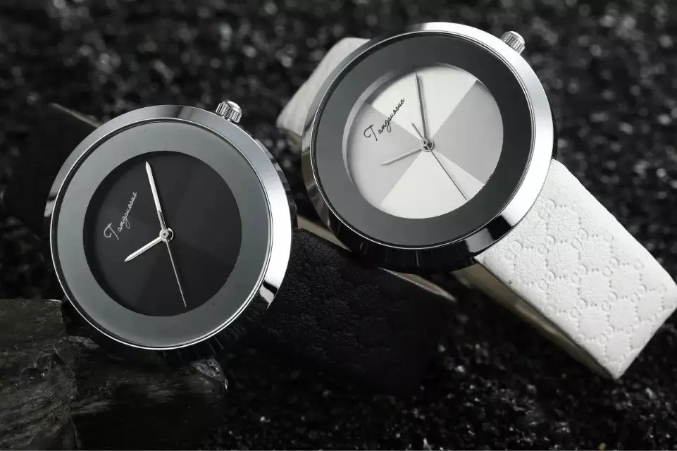 2018 Luxury Brand Women Quartz Watches montre femme fashion Leather Women Watch reloj mujer Ladies watch Girl Gift
2018 Luxury Brand Women Quartz Watches montre femme fashion Leather Women Watch reloj mujer Ladies watch Girl Gift