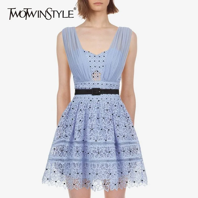 TWOTWINSTYLE Summer Hollow Out Polka Dot Women Dress V Neck Sleeve High Waist Slim Mini Dresses Female Fashion 2019 Elegant
TWOTWINSTYLE Summer Hollow Out Polka Dot Women Dress V Neck Sleeve High Waist Slim Mini Dresses Female Fashion 2019 Elegant