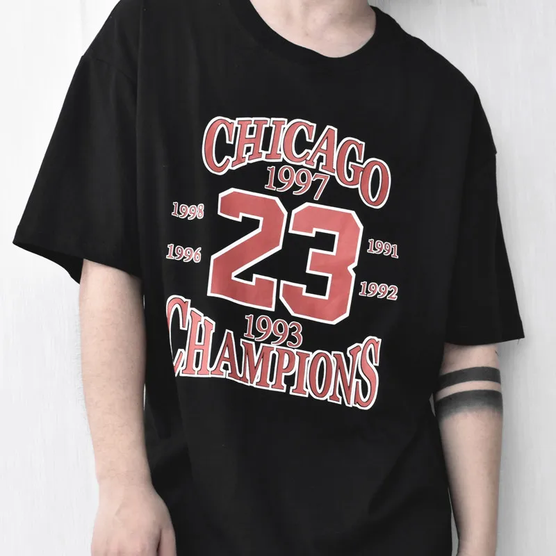 Ih nom uh nit t-shirt streetwear kanye west Chicago print t shirts hip hop harajuku tee PHOTO GRAPHIC casual tops funny tshirt
Ih nom uh nit t-shirt streetwear kanye west Chicago print t shirts hip hop harajuku tee PHOTO GRAPHIC casual tops funny tshirt