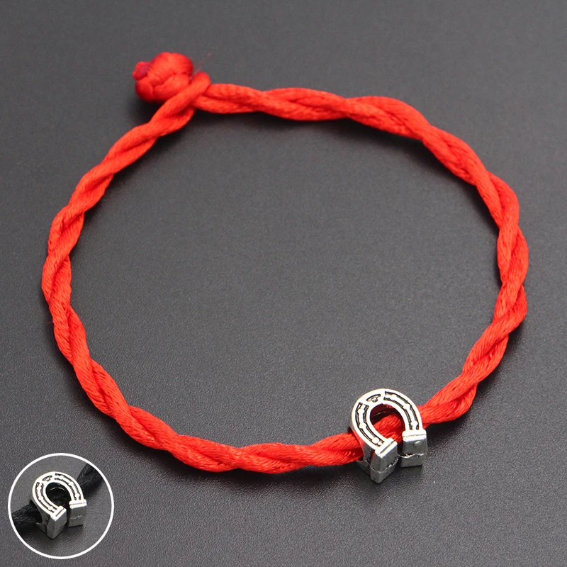 2019 New Cute Horseshoe Beads 4mm Red Thread String Bracelet Lucky Red Handmade Rope Charm Bracelet for Women Men Jewelry
2019 New Cute Horseshoe Beads 4mm Red Thread String Bracelet Lucky Red Handmade Rope Charm Bracelet for Women Men Jewelry