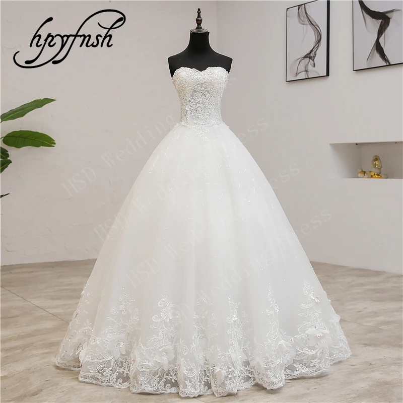 Luxury Lace Embroidery 2019 Wedding Dress 100 cm Long Train Strapless sleeveless Elegant Vestido De Noiva Bride pure white H32
Luxury Lace Embroidery 2019 Wedding Dress 100 cm Long Train Strapless sleeveless Elegant Vestido De Noiva Bride pure white H32