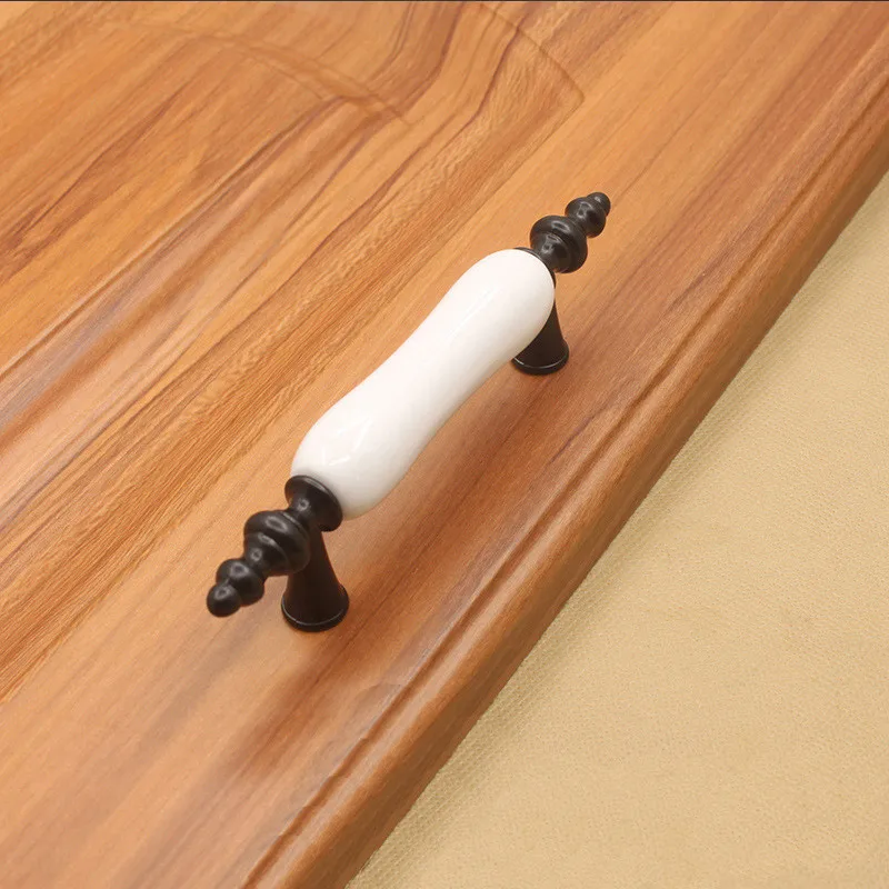 Kitchen Door Cabinets Cupboard Knobs Handles White Ceramic Porcelain Pull Handle Knob for kitchen room
Kitchen Door Cabinets Cupboard Knobs Handles White Ceramic Porcelain Pull Handle Knob for kitchen room