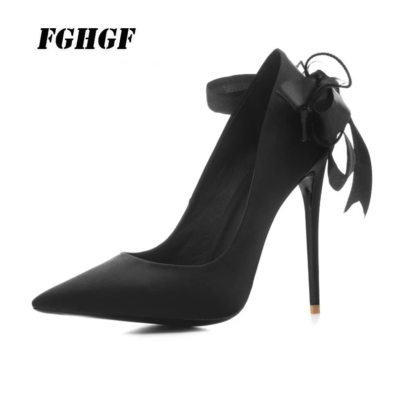 New women pumps 2018 sexy spiky slim heels elegant and easy bow single shoes women's shoes 12cm high heels 34 and 43 yards
New women pumps 2018 sexy spiky slim heels elegant and easy bow single shoes women's shoes 12cm high heels 34 and 43 yards