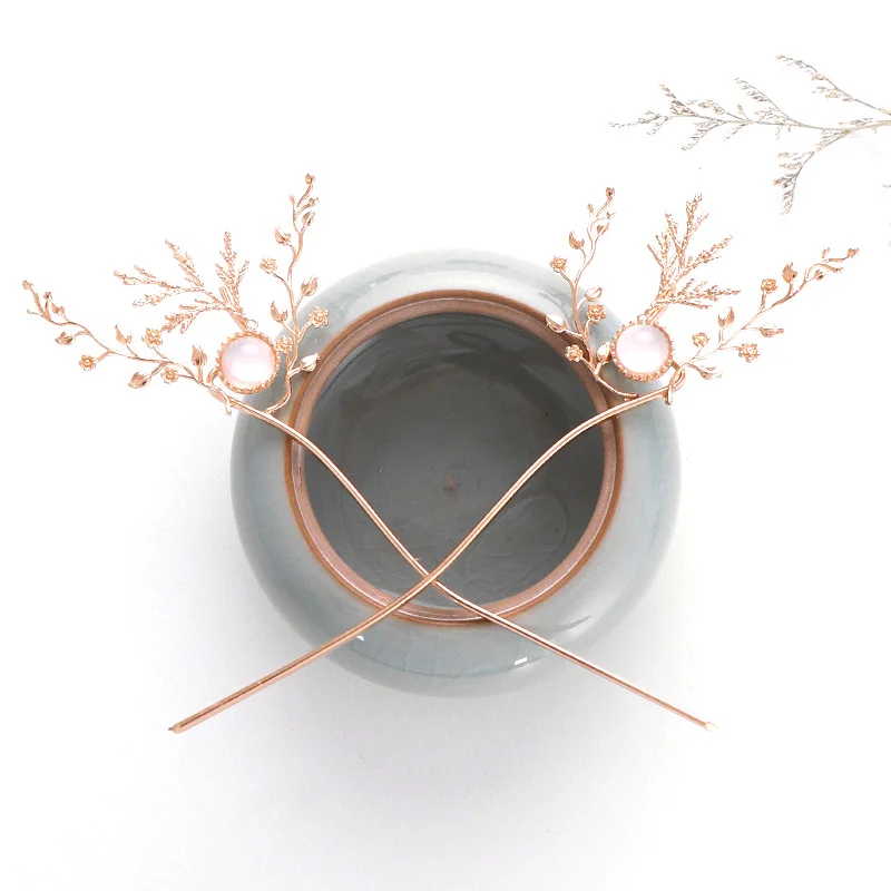 Antique Vintage Golden Chinese Ethnic Carved Tree Hair Sticks Long Tassel Hairpin Dress Wedding Hair Accessories Hair Pins Tiara
Antique Vintage Golden Chinese Ethnic Carved Tree Hair Sticks Long Tassel Hairpin Dress Wedding Hair Accessories Hair Pins Tiara