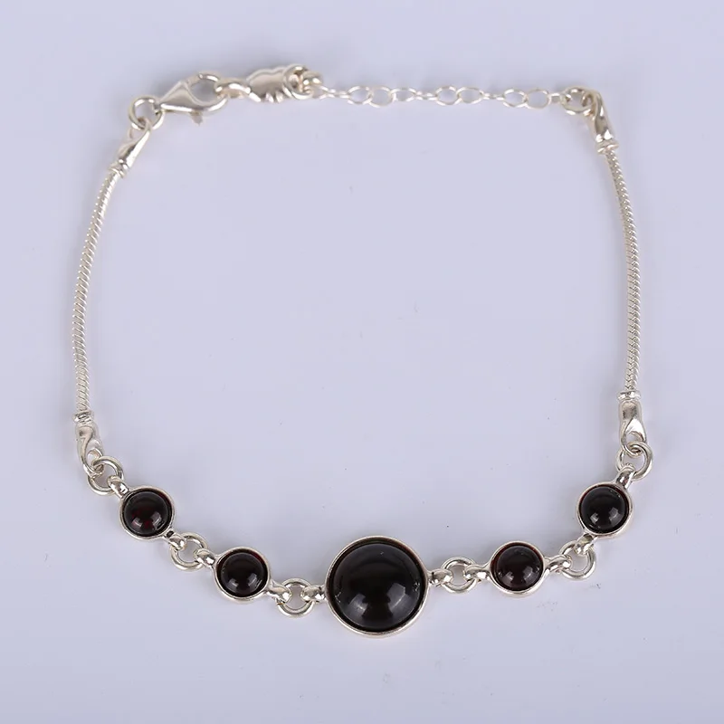 925 silver inlaid natural amber fashionable fashion bracelet dance and other occasions. factory direct special package mail
925 silver inlaid natural amber fashionable fashion bracelet dance and other occasions. factory direct special package mail