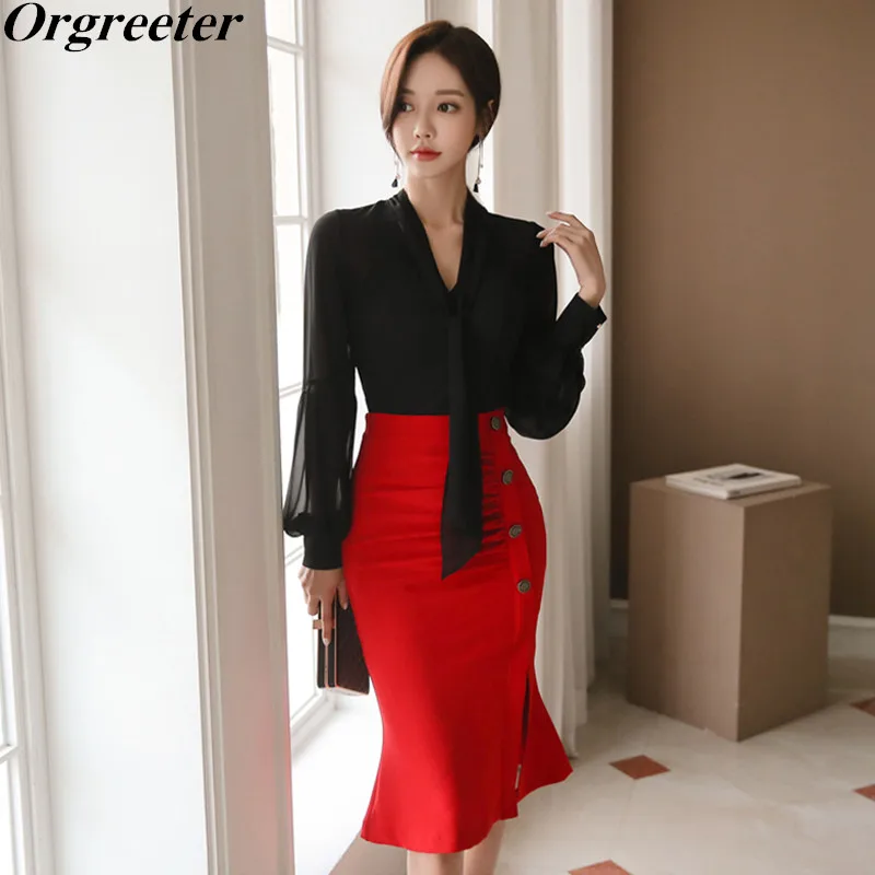 Sexy Black Chiffon Shirt and Red Fishtail Skirt 2 Piece Set Women New V-neck Lantern sleeve Top and Button Split Skirt Set S-XXL
Sexy Black Chiffon Shirt and Red Fishtail Skirt 2 Piece Set Women New V-neck Lantern sleeve Top and Button Split Skirt Set S-XXL