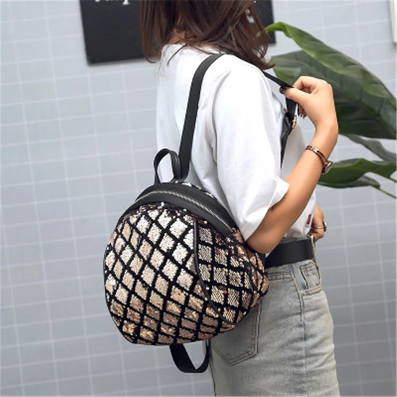 Blascher New Summer Women Mini Backpack Fashion Korean Version Of New Sequin Bag Square Gloss Casual Travel Female Bag CS25
Blascher New Summer Women Mini Backpack Fashion Korean Version Of New Sequin Bag Square Gloss Casual Travel Female Bag CS25