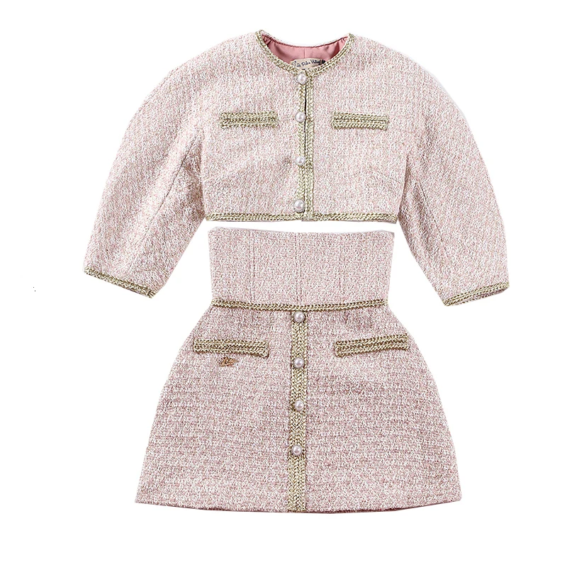2019 Classic Tweeds Short Jacket and Slim High Rise A-line Skirt Two Pieces Suits A-line Dazzle Rhinestone (E5)
2019 Classic Tweeds Short Jacket and Slim High Rise A-line Skirt Two Pieces Suits A-line Dazzle Rhinestone (E5)