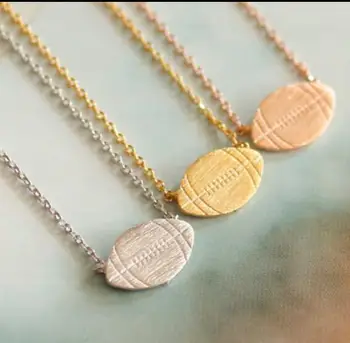 cute PeRugby pendants Necklace New Fashion American football charms Women Jewelry Rose Gold silver metal Clavicle Chain gifts
cute PeRugby pendants Necklace New Fashion American football charms Women Jewelry Rose Gold silver metal Clavicle Chain gifts