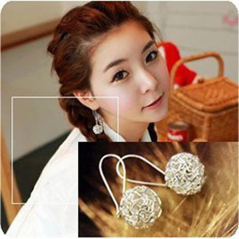 MISSITA Free Shipping Wholesales New Hot Fashion Western Hollow Spherical Vintage Earrings Jewelry Gift
MISSITA Free Shipping Wholesales New Hot Fashion Western Hollow Spherical Vintage Earrings Jewelry Gift