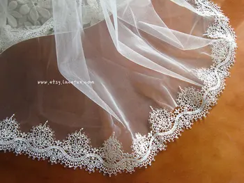 off white Lace Trim bridal wedding super exquisite lace trim scalloped trim for veil DG041B 10yards
off white Lace Trim bridal wedding super exquisite lace trim scalloped trim for veil DG041B 10yards