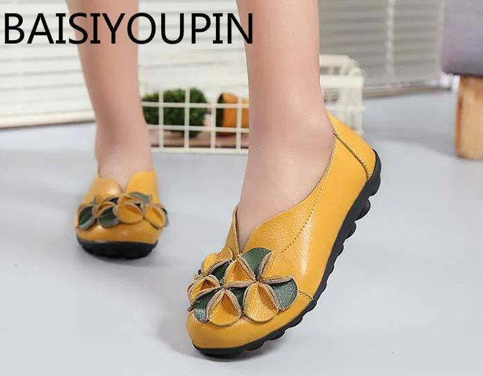 New Handmade Flower Mother Flats Shoes Solid Ladies Round Toe Comforable Loafers Shoes Genuine Leather Causal Shoes Plus Size 44
New Handmade Flower Mother Flats Shoes Solid Ladies Round Toe Comforable Loafers Shoes Genuine Leather Causal Shoes Plus Size 44