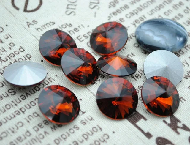 100pcs/lot Dark Coffee Color 8mm,10mm,12mm,14mm,16mm,18mm,20mm Chinese Top Quality Round Fancy Stone Rivoli glass beads
100pcs/lot Dark Coffee Color 8mm,10mm,12mm,14mm,16mm,18mm,20mm Chinese Top Quality Round Fancy Stone Rivoli glass beads