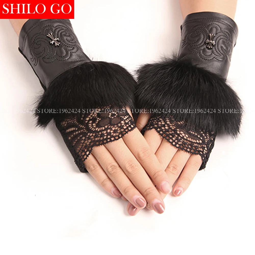 SHILO GO Leather Gloves winter fashion women high quality sheep leather embroidery Cross metal lace rabbit fur fur gloves
SHILO GO Leather Gloves winter fashion women high quality sheep leather embroidery Cross metal lace rabbit fur fur gloves