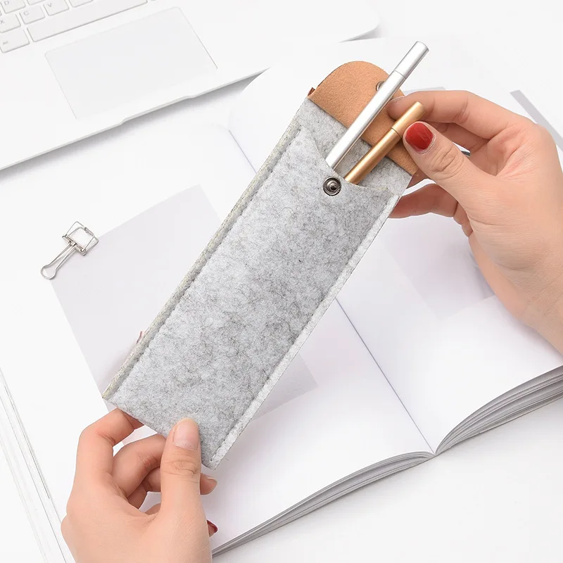 South Korea Stationery Cute Simple Felt Pencil bag Creative Small fresh Male and female Students Large capacity Stationery bags
South Korea Stationery Cute Simple Felt Pencil bag Creative Small fresh Male and female Students Large capacity Stationery bags