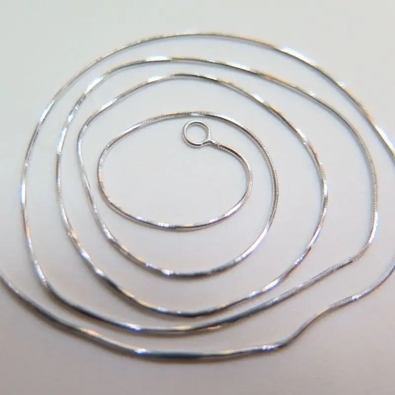 Pure Real S925 Sterling Silver Chain Women's 0.8mm Snake Link Necklace 18inch
Pure Real S925 Sterling Silver Chain Women's 0.8mm Snake Link Necklace 18inch