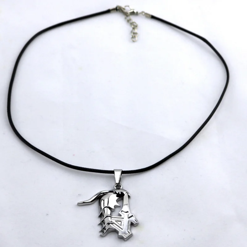 1 pcs cool Janpanese Anime Bleach Ulquiorra Cifer 4th Blade Hollow Logo Pendant Cute Birthday Gift Collection
1 pcs cool Janpanese Anime Bleach Ulquiorra Cifer 4th Blade Hollow Logo Pendant Cute Birthday Gift Collection