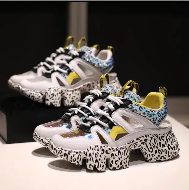 High Quality Women Sneakers Shoes Woman Flat Vulcanized Shoes Breathable Hollow Mesh 2019 Summer Thick Bottom Mesh Graffiti N62
High Quality Women Sneakers Shoes Woman Flat Vulcanized Shoes Breathable Hollow Mesh 2019 Summer Thick Bottom Mesh Graffiti N62