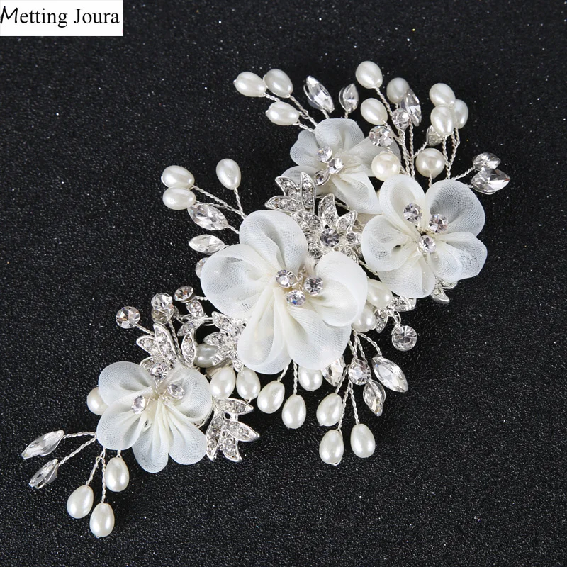 Metting Joura Bridal White Chiffon Flower With Crysstal Stone Pear Braided Hair Comb Handmade Hair Accessories
Metting Joura Bridal White Chiffon Flower With Crysstal Stone Pear Braided Hair Comb Handmade Hair Accessories
