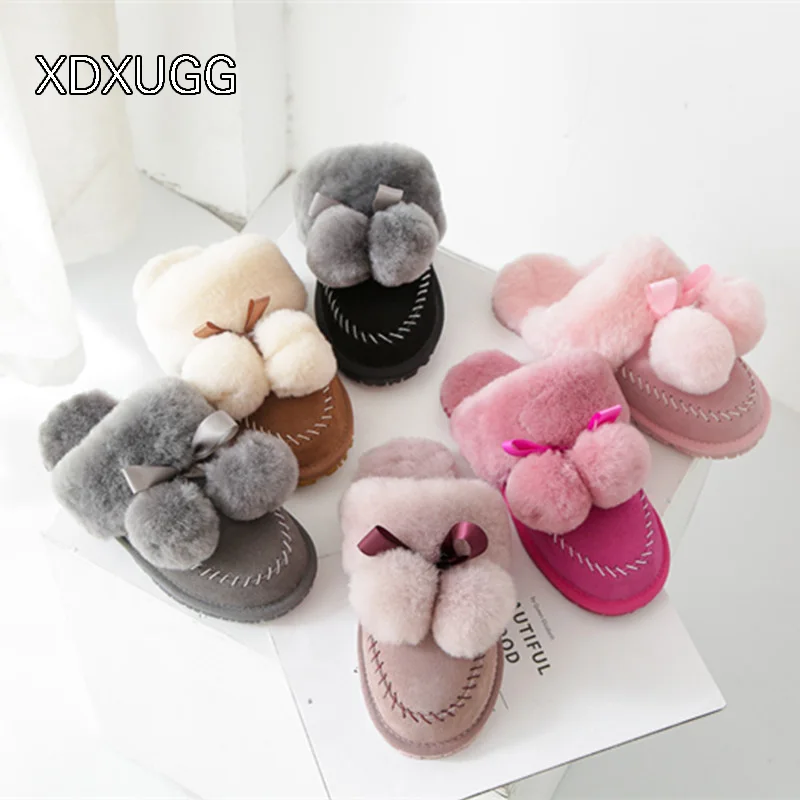 2018 New Fashion Womens Girl Indoor Slippers Fur Wool Winter Warm Shearling Flats Basic Rubber Solid XDXUGG Brand
2018 New Fashion Womens Girl Indoor Slippers Fur Wool Winter Warm Shearling Flats Basic Rubber Solid XDXUGG Brand