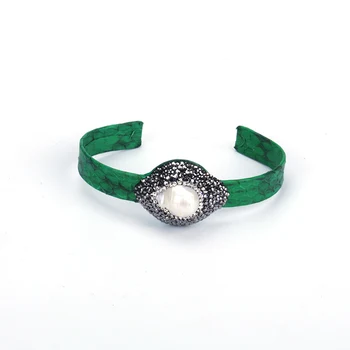 Natural Irregular Big Freshwater Pearl Bead Charm Pave Rhinestone Green Real Snake Leather Wrap Open Adjustable Bangle Cuff
Natural Irregular Big Freshwater Pearl Bead Charm Pave Rhinestone Green Real Snake Leather Wrap Open Adjustable Bangle Cuff