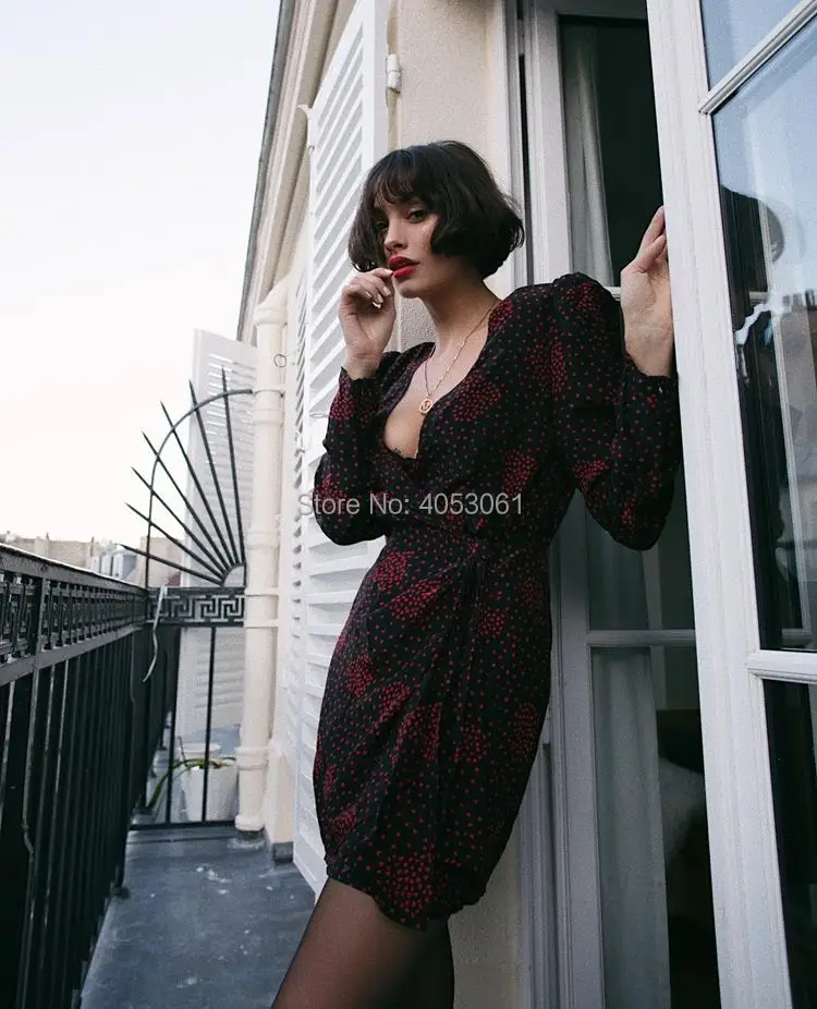 Top Version Silk & Viscose V Neck Red Love Heart Print Short Mini Dress With Waist Ties - 2019 Women Stylish Dress
Top Version Silk & Viscose V Neck Red Love Heart Print Short Mini Dress With Waist Ties - 2019 Women Stylish Dress