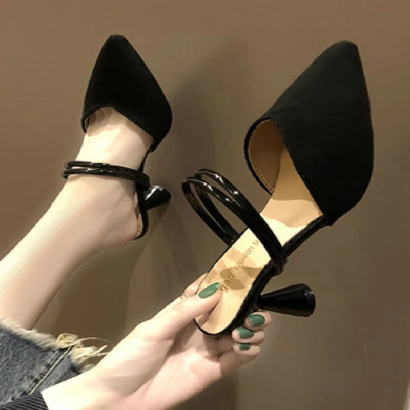 The new 2019 pointed shoes baotou single shoes web celebrity muller two high heels
The new 2019 pointed shoes baotou single shoes web celebrity muller two high heels