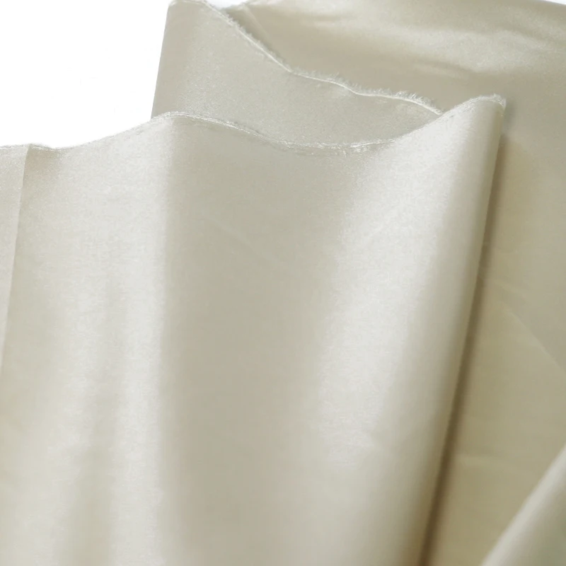 100cm*140cm Elegant beige silk taffeta fabric yarn dyed pure silk wedding evening gown material
100cm*140cm Elegant beige silk taffeta fabric yarn dyed pure silk wedding evening gown material