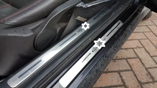 Stainless Steel ultra-thin Door Sill Scuff Plate 4pcs/lot for Alfa Romeo 2015-2018 Giulia / 2014-2016 Giulietta car accessories 
Stainless Steel ultra-thin Door Sill Scuff Plate 4pcs/lot for Alfa Romeo 2015-2018 Giulia / 2014-2016 Giulietta car accessories