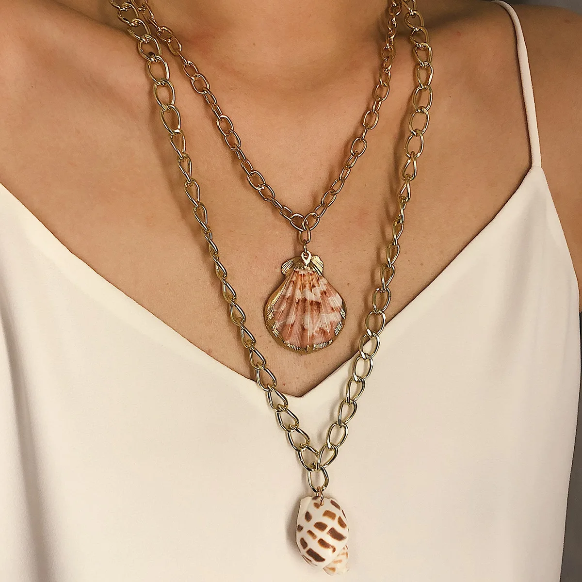 Seashell Shell Necklace Women Gold Color Chain 2019 Fashion Long Necklaces Big Pendant Boho Statement Necklace Collier Femme
Seashell Shell Necklace Women Gold Color Chain 2019 Fashion Long Necklaces Big Pendant Boho Statement Necklace Collier Femme