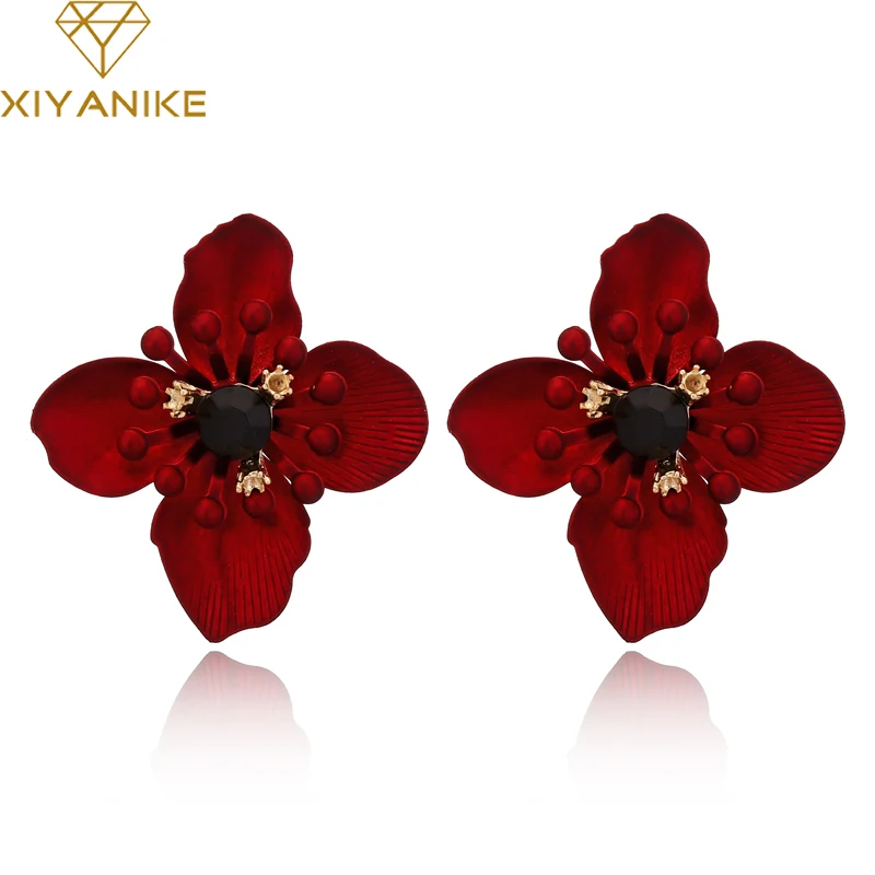 XIYANIKE 4 Colors New Bohemian Charm Flowers Stud Earrings for Women Gifts Pendant Statement Wedding Jewelry Brincos E1744
XIYANIKE 4 Colors New Bohemian Charm Flowers Stud Earrings for Women Gifts Pendant Statement Wedding Jewelry Brincos E1744