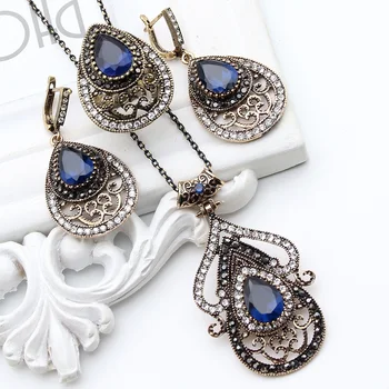 Vintage Turkey Resin Jewelry Sets Women Hollow Drop Earring Flower Pendant Palm Leaf Pattern Ring Antique Gold Royal Bijoux Gift
Vintage Turkey Resin Jewelry Sets Women Hollow Drop Earring Flower Pendant Palm Leaf Pattern Ring Antique Gold Royal Bijoux Gift
