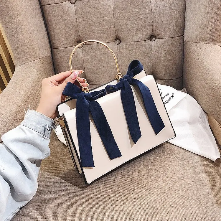 Explosive Women's Bag 2019 New Korean Edition Creative Single Shoulder Bag Mobile phone Slanting Bag Square Bag
Explosive Women's Bag 2019 New Korean Edition Creative Single Shoulder Bag Mobile phone Slanting Bag Square Bag