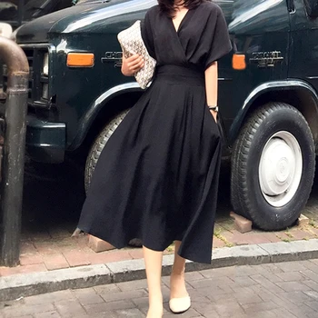 New 2020 Runway Summer Sexy V-Neck Batwing Sleeve Dress Women ladies Casual Dress High Waist Femme Dresses Vestidos robes
New 2020 Runway Summer Sexy V-Neck Batwing Sleeve Dress Women ladies Casual Dress High Waist Femme Dresses Vestidos robes