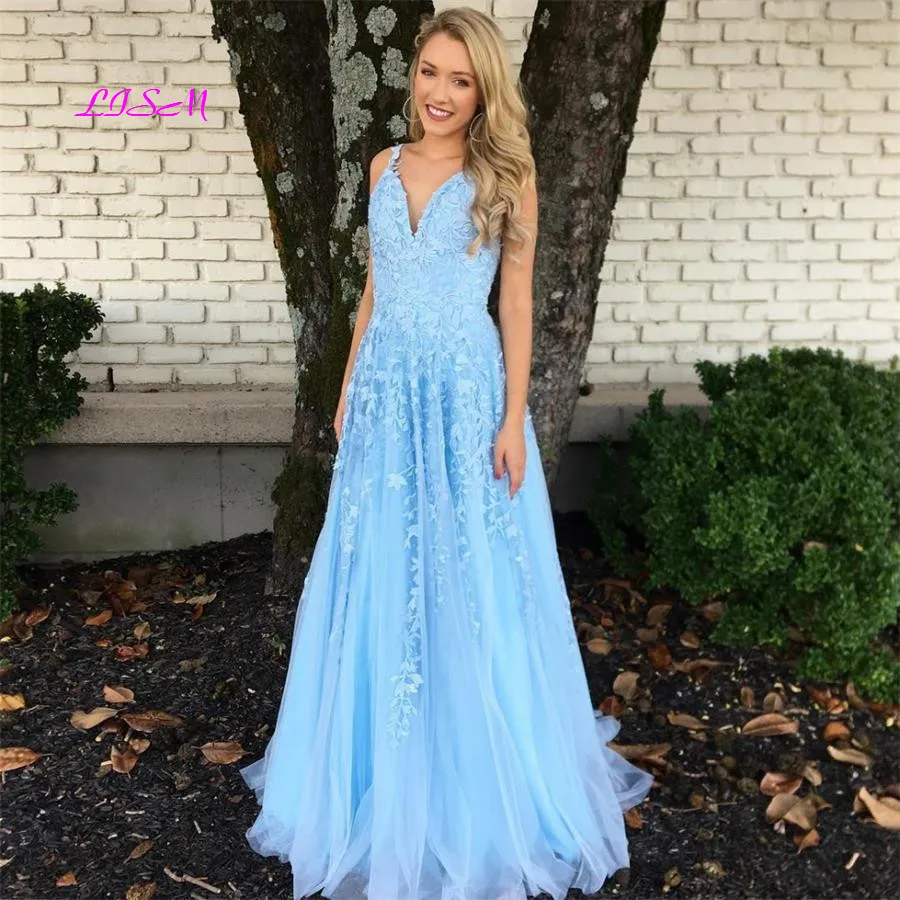 Elegant Blue Lace Appliques Long Prom Dresses 2019 Sexy V-Neck Sleeveless Prom Gowns A-Line Spaghetti Strap Vestidos De Gala
Elegant Blue Lace Appliques Long Prom Dresses 2019 Sexy V-Neck Sleeveless Prom Gowns A-Line Spaghetti Strap Vestidos De Gala