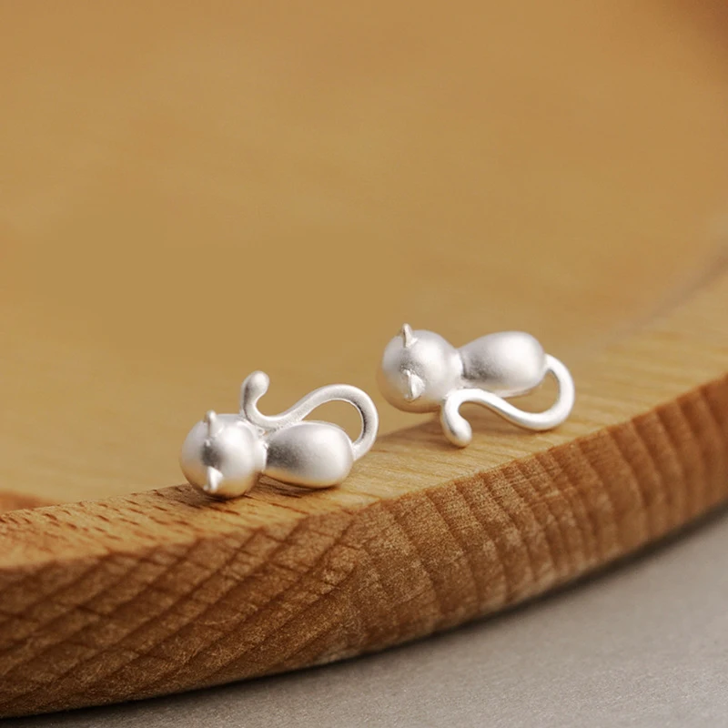 DIEERLAN Drop Shipping New Design 925 Sterling Silver Temperament Cat Earrings For Women Wedding Jewelry Pendientes Brincos
DIEERLAN Drop Shipping New Design 925 Sterling Silver Temperament Cat Earrings For Women Wedding Jewelry Pendientes Brincos