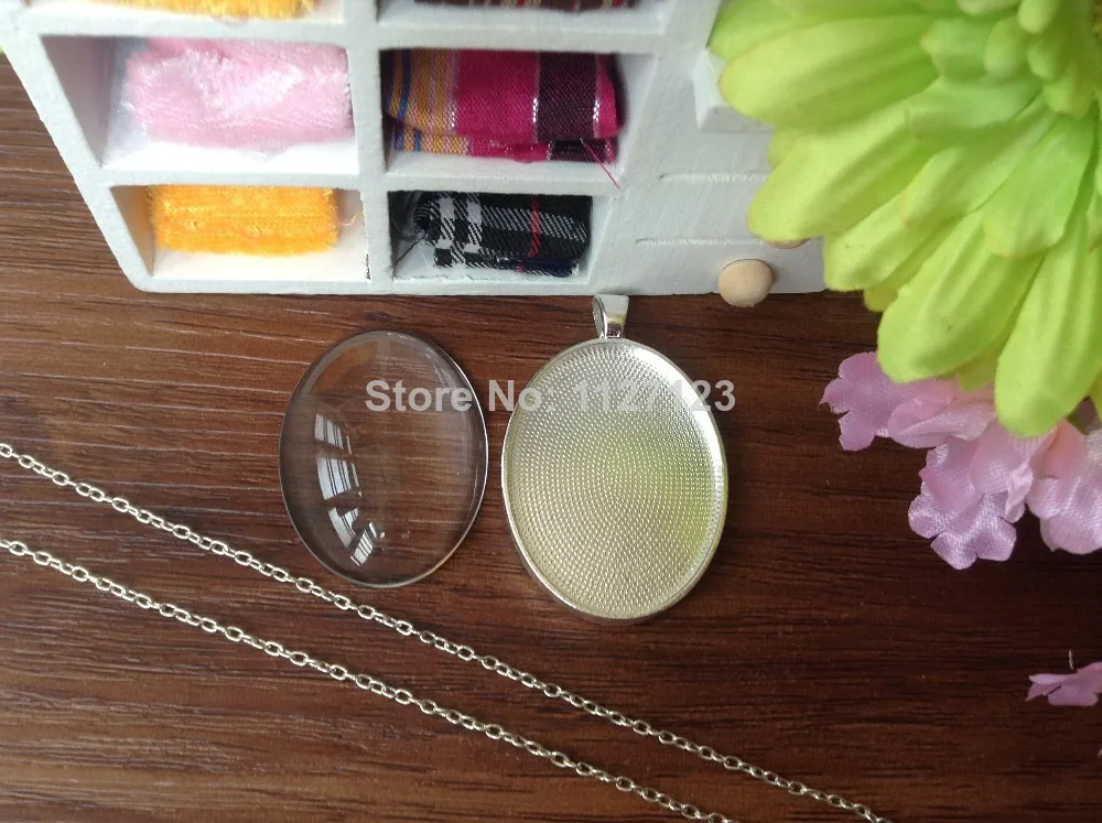 15 Sets, Shiny Silver Plated Oval Pendant Tray Blanks 30 x 40 mm Pendant Settings with Matching Glass Cabochons with Chain
15 Sets, Shiny Silver Plated Oval Pendant Tray Blanks 30 x 40 mm Pendant Settings with Matching Glass Cabochons with Chain