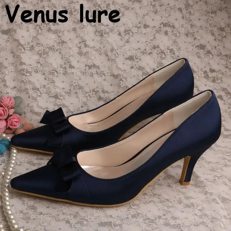 ladies navy pumps