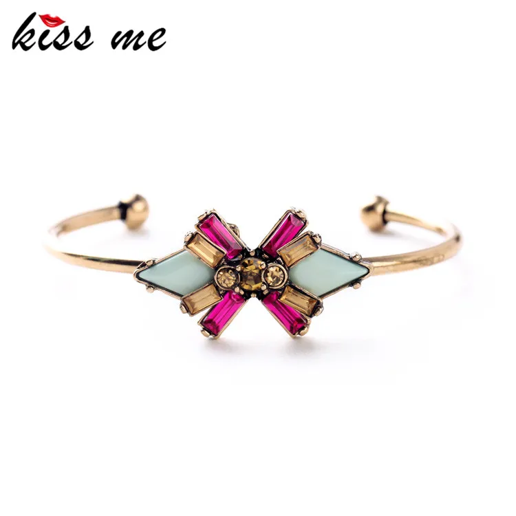 Ms Exquisite Dazzle Flowers Cuff Bracelet Euro-Pop Fashion Joker Bangles Factory Wholesale
Ms Exquisite Dazzle Flowers Cuff Bracelet Euro-Pop Fashion Joker Bangles Factory Wholesale
