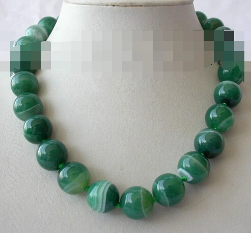 huij 002408 stunning big 16mm round green crude agate beads necklace
huij 002408 stunning big 16mm round green crude agate beads necklace