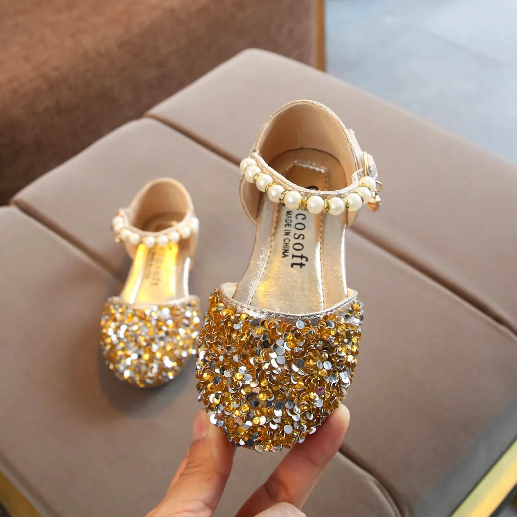 2019 New Kids Girls sandals princess baby girl shoes Toddler Infant Kids Pearl Bling Sequins Single Princess Shoes Sandals @35
2019 New Kids Girls sandals princess baby girl shoes Toddler Infant Kids Pearl Bling Sequins Single Princess Shoes Sandals @35