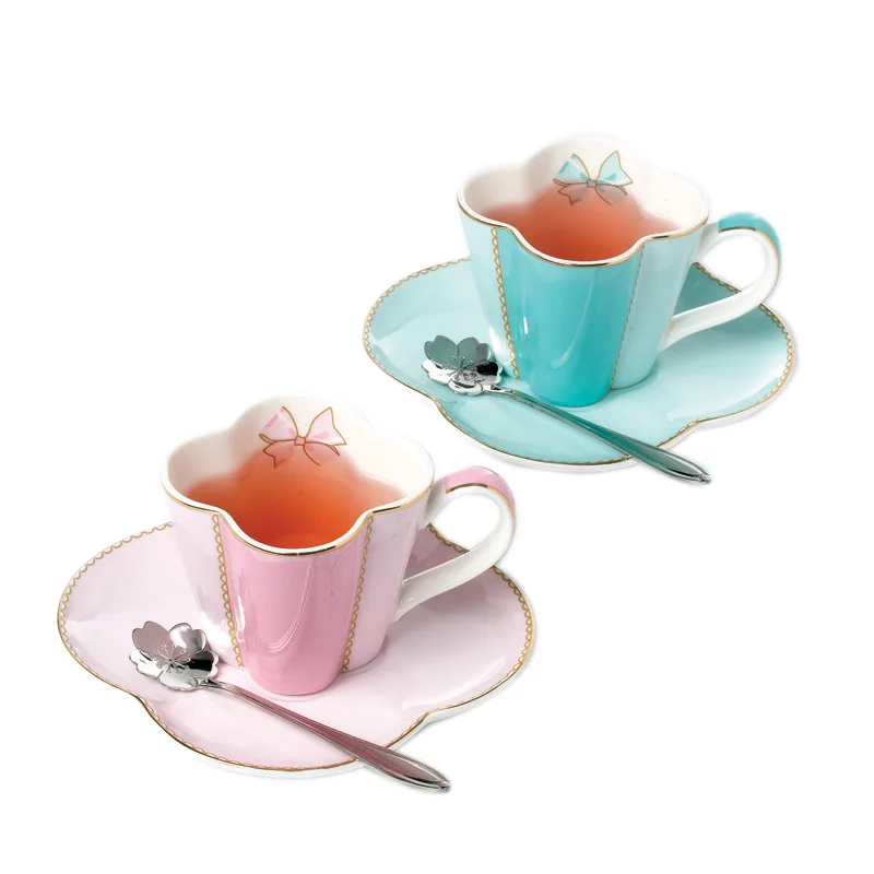 Exquisite Flower shape ceramic coffee cup Brief pink blue ceramics afternoon tea cup
Exquisite Flower shape ceramic coffee cup Brief pink blue ceramics afternoon tea cup