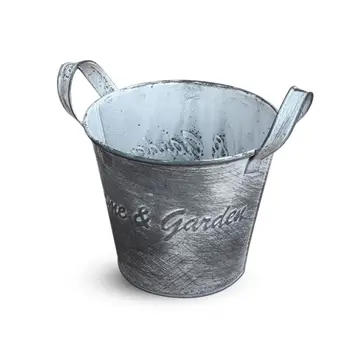 Vintage Handicraft Flower Shop Iron Flower Bucket Holder Decorative Iron Ornament
Vintage Handicraft Flower Shop Iron Flower Bucket Holder Decorative Iron Ornament